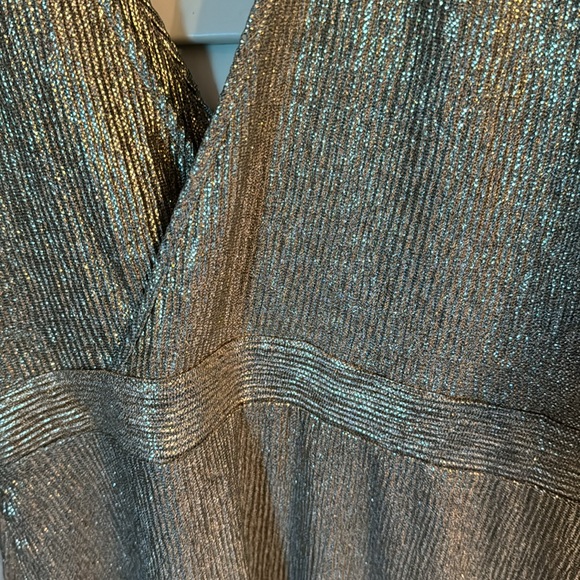 NWT!! ASTR the Lablel Gold Dress - Picture 10 of 10